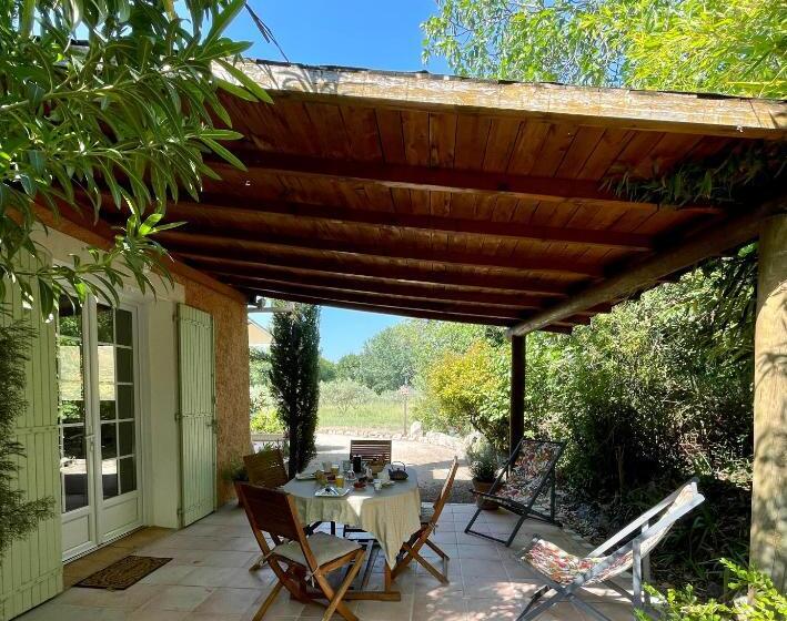Номер Стандарт с Террасой, Domaine Au Coeur Des Alpilles