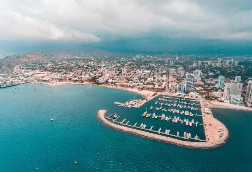 اتاق استاندارد با سرویس بهداشتی مشترک, Aurelia Compartida Hospedaje