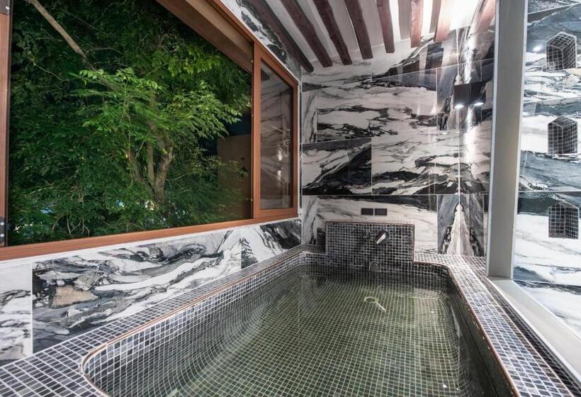 スイート, Ao Cho Grandview Hideaway Resort