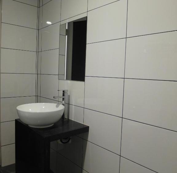 Стандартный Номер Кровать Кинг, Nagoya Inn