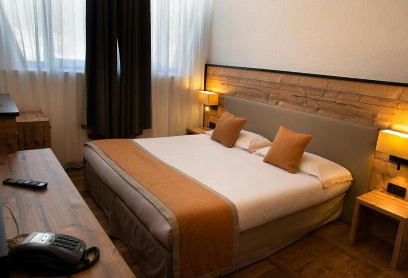 اتاق استاندارد چهار تخته, Th La Thuile   Planibel