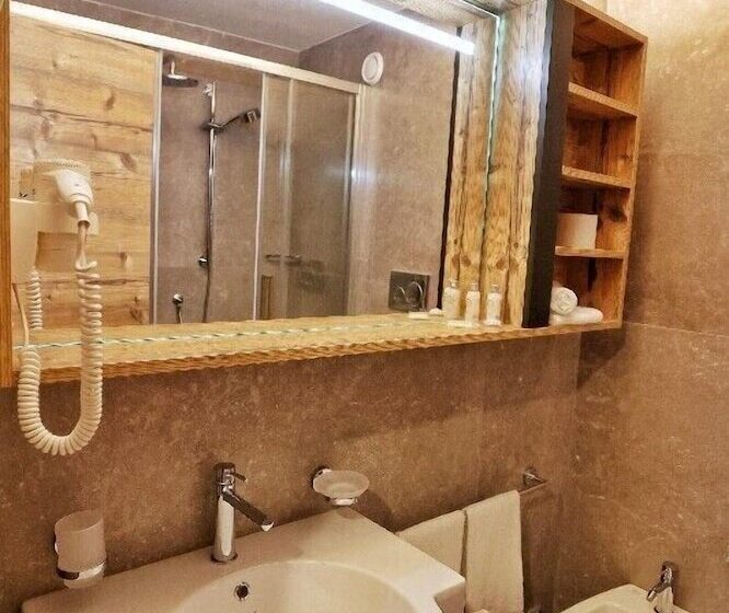 اتاق استاندارد چهار تخته, Th La Thuile   Planibel