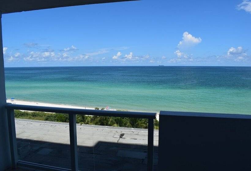带海景的高档工作室, New Point Miami Beach Apartments