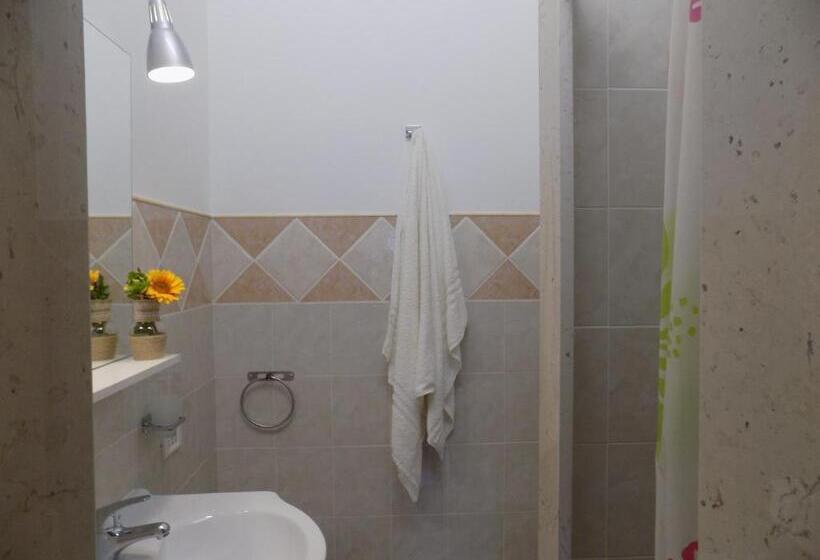 Номер Стандарт Трехместный, B&b Le Cave