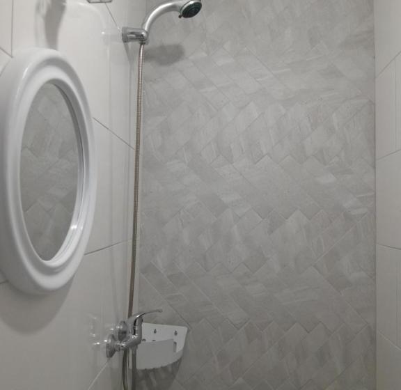 اتاق استاندارد با بالکن, Limestone Sun Suites