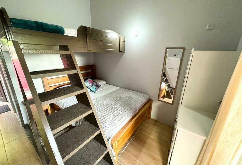 اتاق استاندارد سه تخته با بالکن, Guava Shores Castara