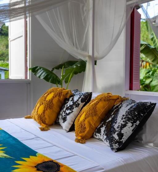 اتاق استاندارد با بالکن, Guava Shores Castara