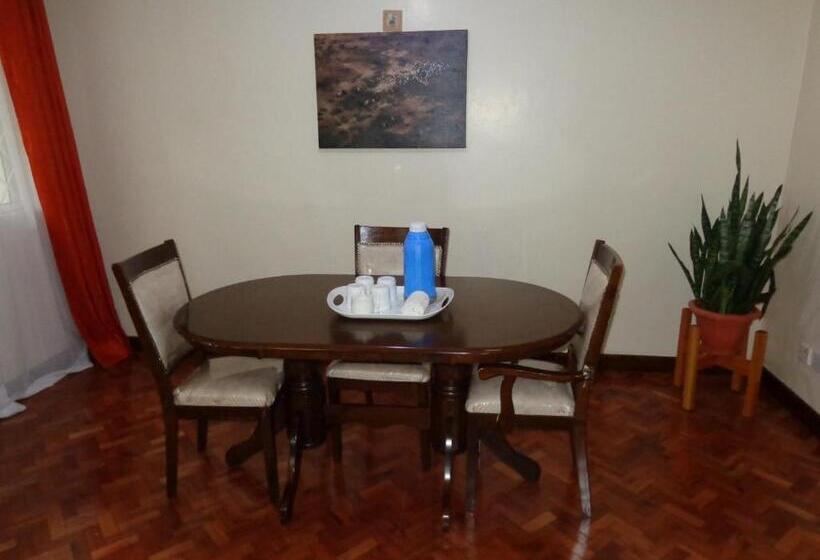اتاق خانوادگی, Amani Guest House