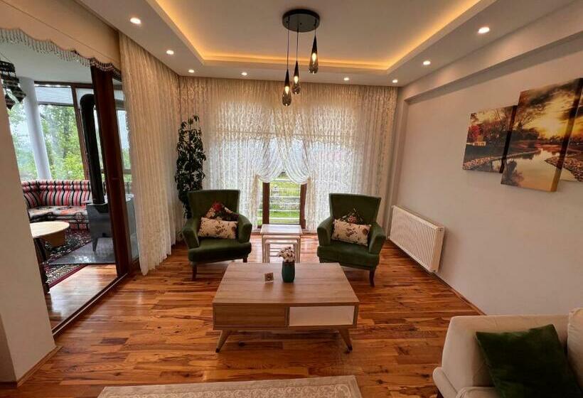 Апартаменты 1 Спальня Вид на Сад, Shen Home Life