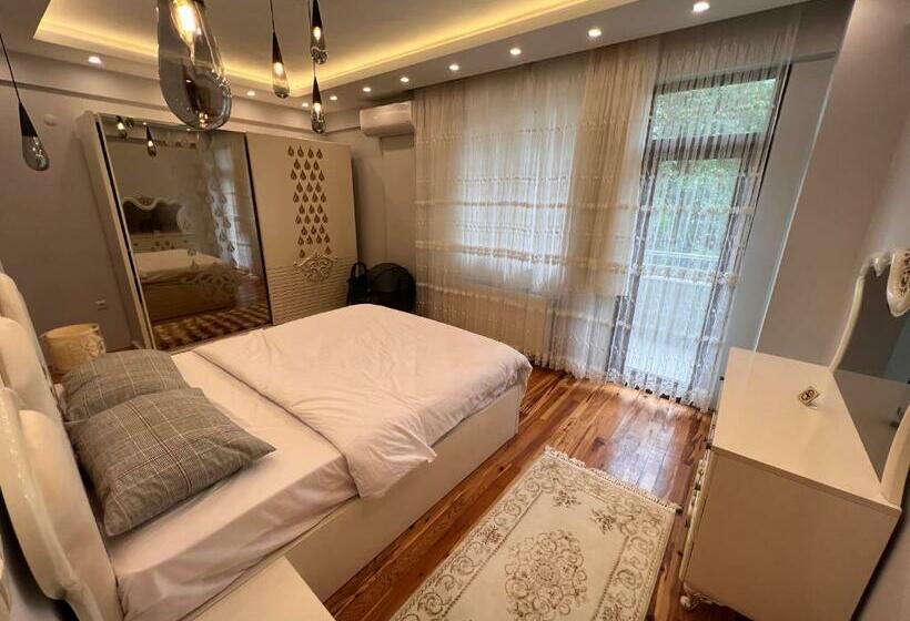 Апартаменты 1 Спальня Вид на Сад, Shen Home Life