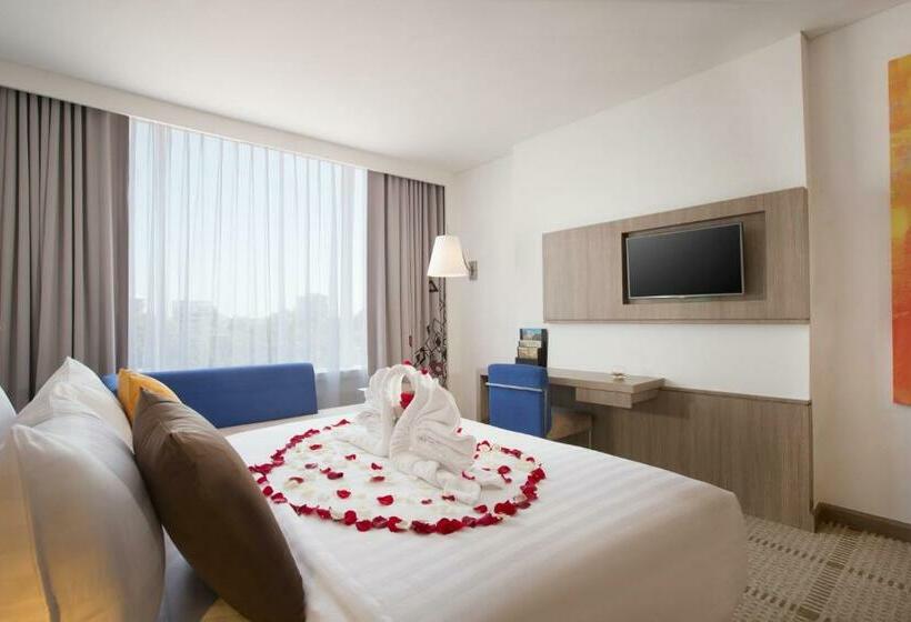 Номер Superior, Novotel Makassar Grand Shayla