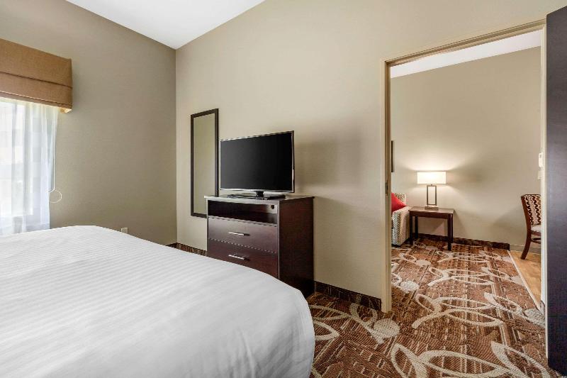 Номер Премиум, Novotel Makassar Grand Shayla