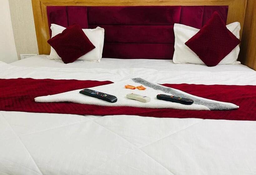 Номер Deluxe, Raj   Near Railway Station , Haridwar