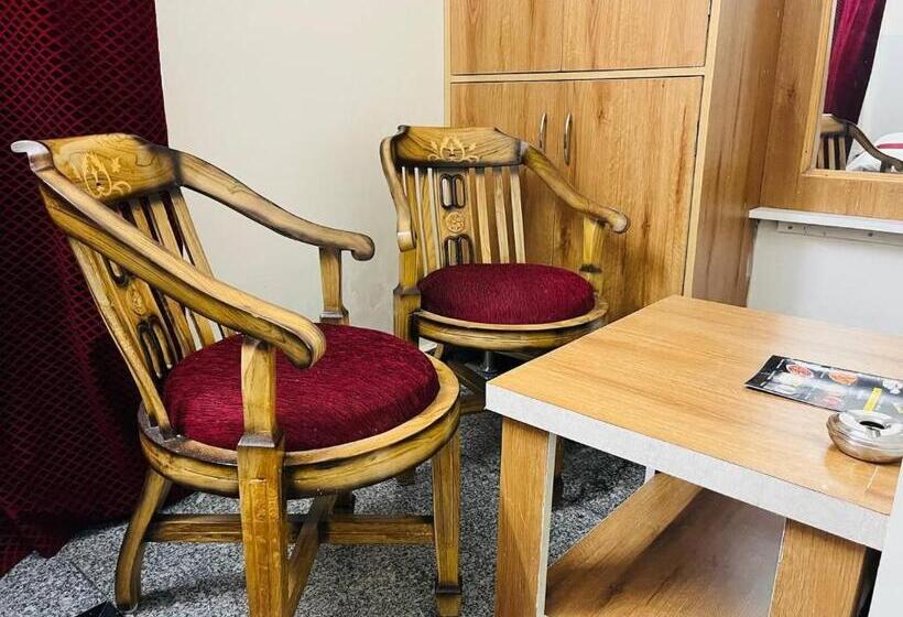 Номер Economy, Raj   Near Railway Station , Haridwar