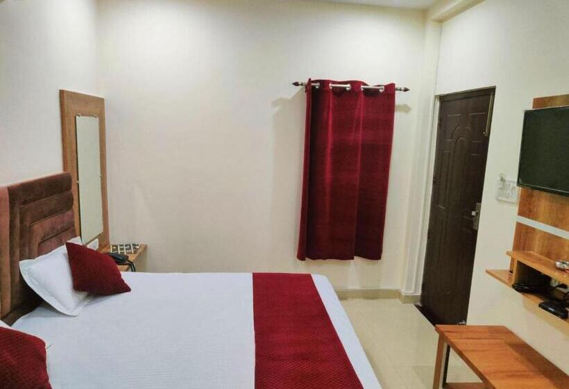 Номер Deluxe, Raj   Near Railway Station , Haridwar