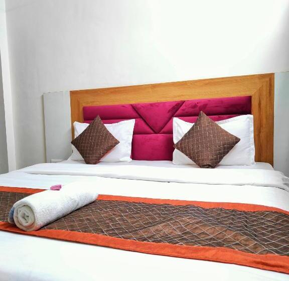 Номер Deluxe, Raj   Near Railway Station , Haridwar