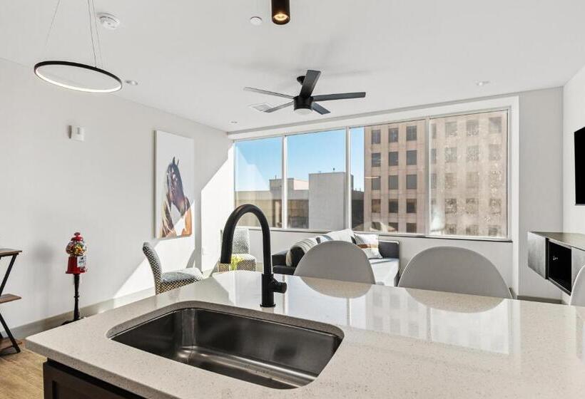 Апартаменты Superior 1 Спальня, 175 Lex   Walkable Downtown Lexington & Rupp Arena   Full Condos