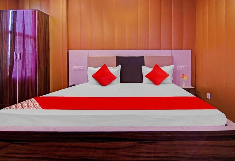 트리플 클래식 룸, Flagship Hotel Pine View Villa