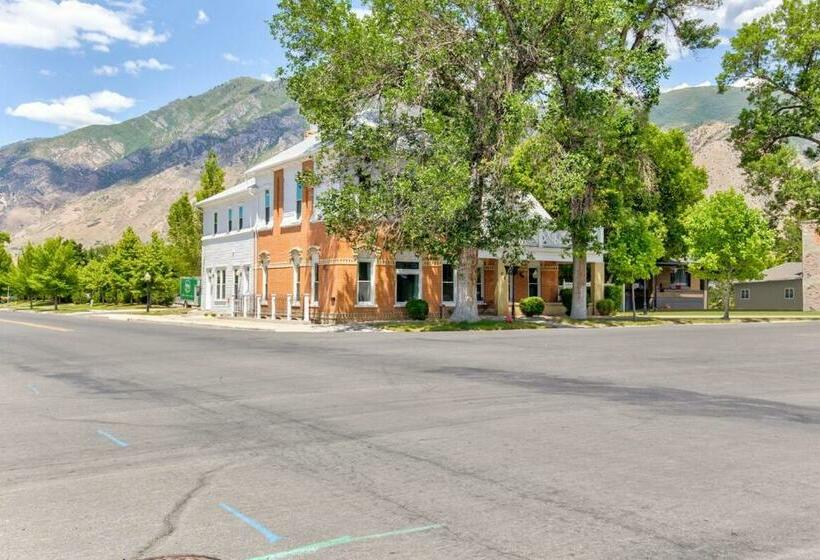 Студио Стандарт Кровать Кинг, Suite 11 Historic Art City Inn