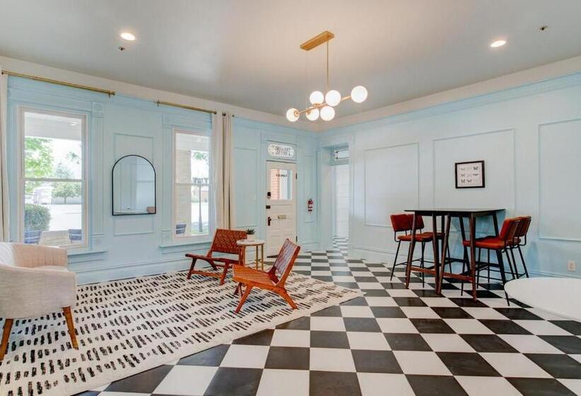 Студио Стандарт Кровать Кинг, Suite 11 Historic Art City Inn