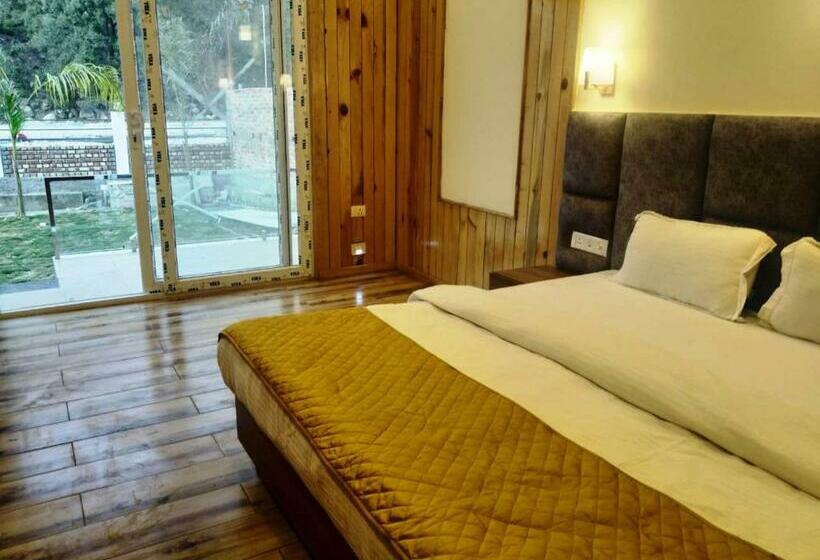 디럭스 룸, Qcent Woods Resort & Spa, Rishikesh