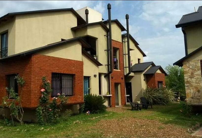Семейное Бунгало, Bungalow Waheguru