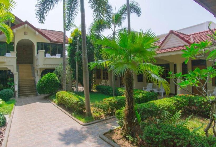 디럭스 룸, Garden Home Kata