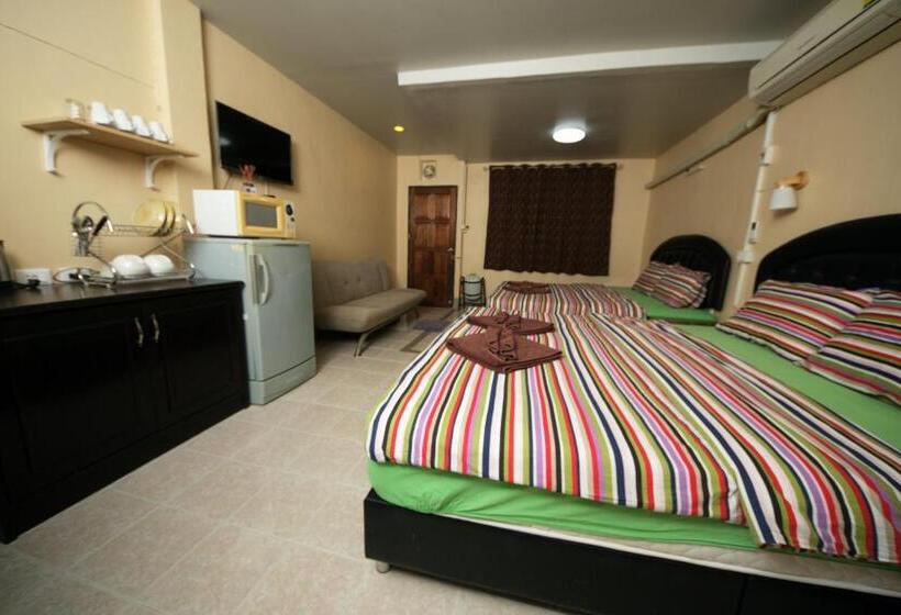 패밀리 룸, Pineapple Guesthouse
