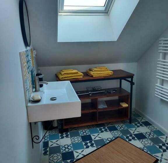Номер Стандарт, En Pleine Campagne, Proche Du Mans   Chambre D Hôtes