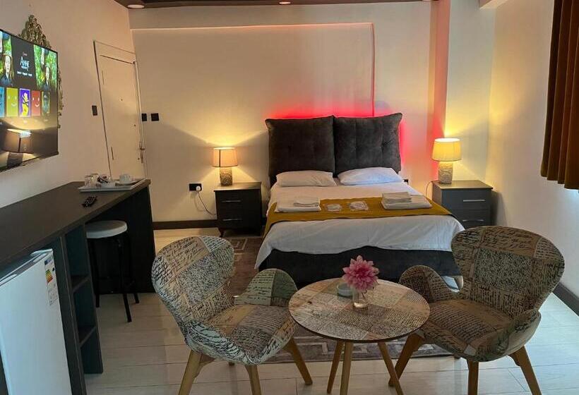 اتاق لوکس, Tiana Boutique