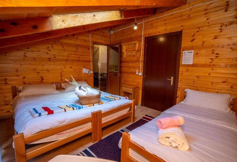 스탠다드 트리플 룸, Bee Eco Guest House