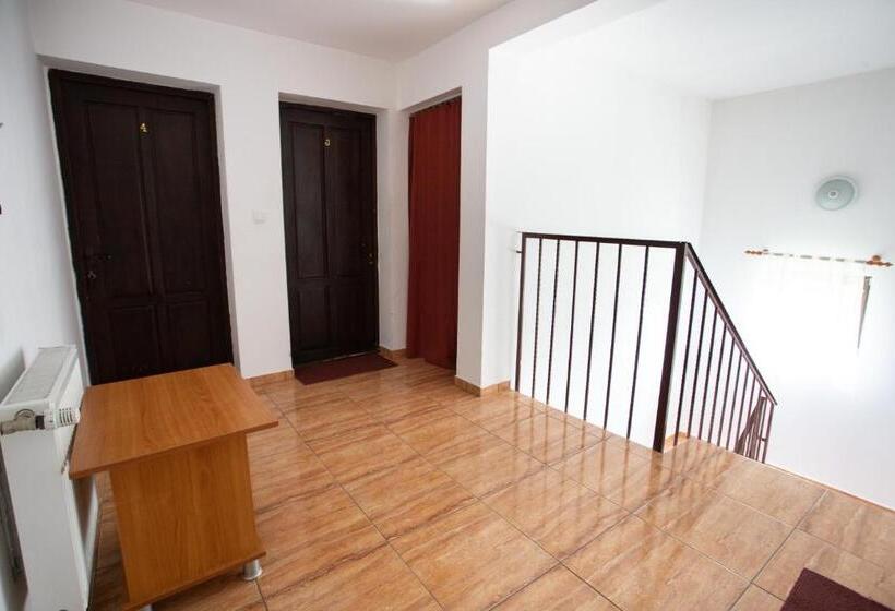 Номер Стандарт с Балконом, Casa Poienita Apusenilor
