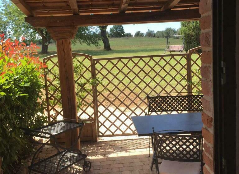 سوئیت جونیور با چشم‌انداز باغ, Agriturismo Le Torri Di Porsenna