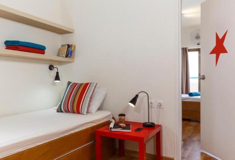 공동 객실, Stay Rhodes Hostel & Bar