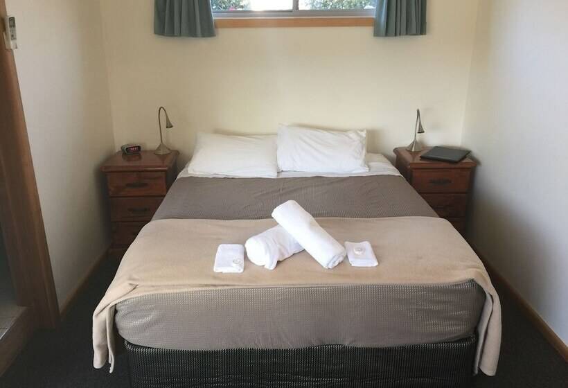패밀리 룸, Mountain View Motel
