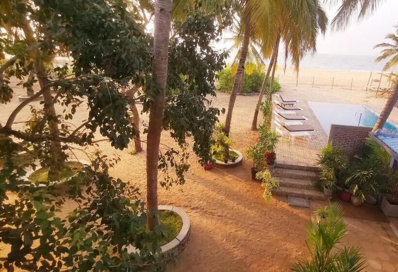 اتاق لوکس با بالکن و چشم‌انداز دریا, Wellé Wadiya Beach Villa