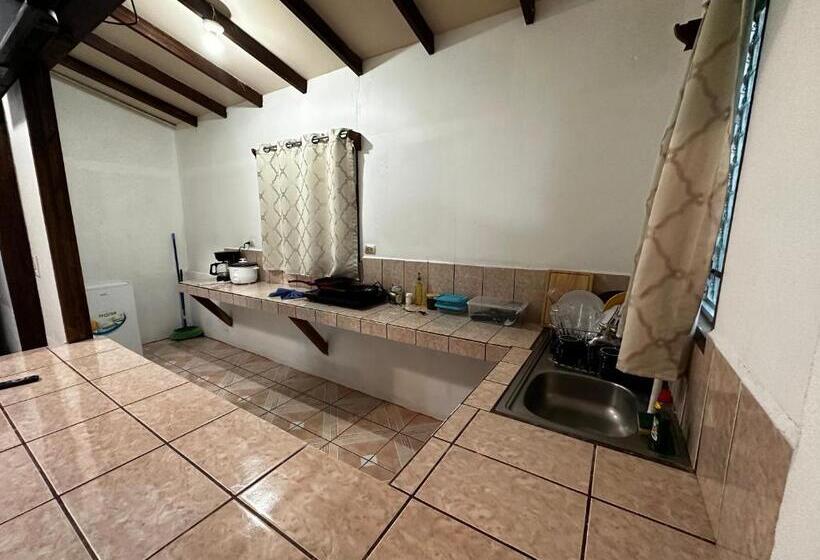 Семейный Номер, Loma Real Hot Springs Bed & Breakfast