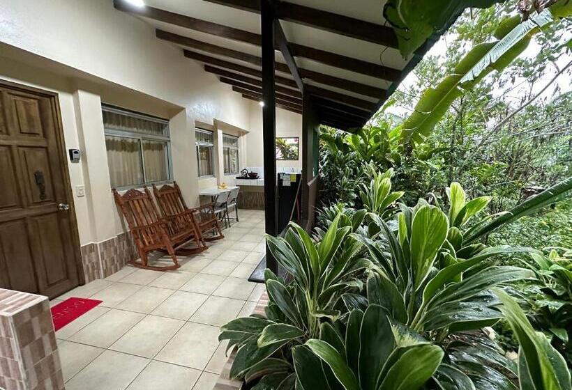 Номер Стандарт Трехместный, Loma Real Hot Springs Bed & Breakfast