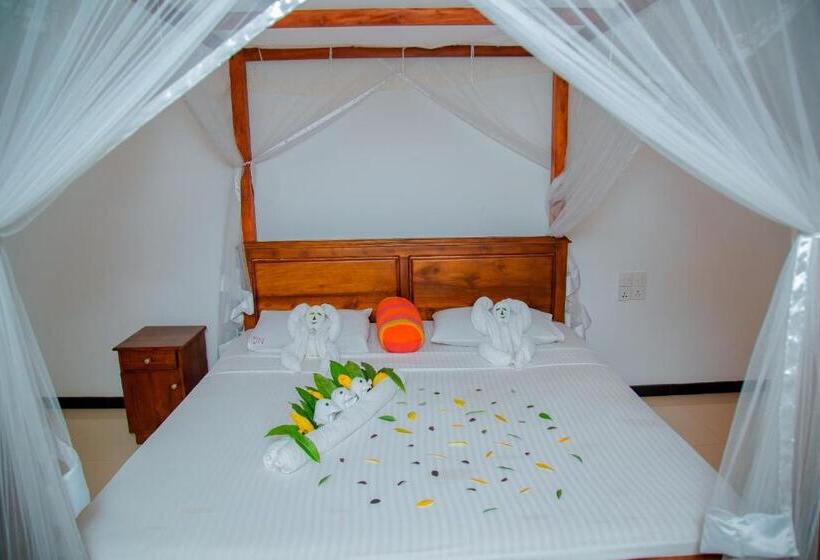 Люкс с Балконом, Rockery Villa Ayurveda