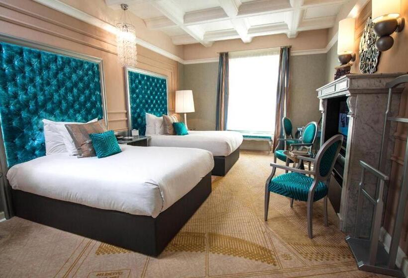 Номер Deluxe, Aria Hotel Budapest By Library Hotel Collection