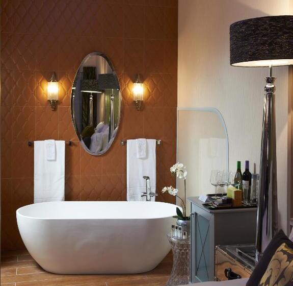 Номер Deluxe Кровать Кинг, Aria Hotel Budapest By Library Hotel Collection