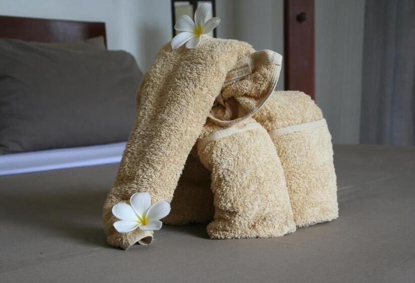 家庭间, Battambang Resort