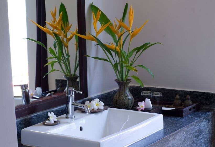 家庭间, Battambang Resort
