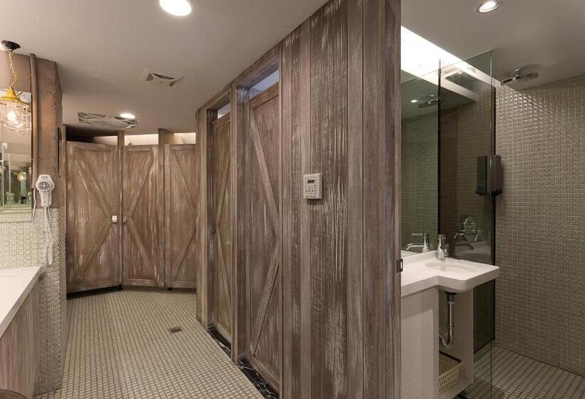 تختخواب در اتاق مشترک, Ximen Wow Hostel