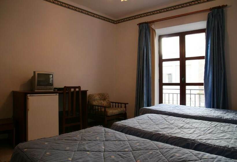 اتاق استاندارد چهار تخته, Pension San Joaquin