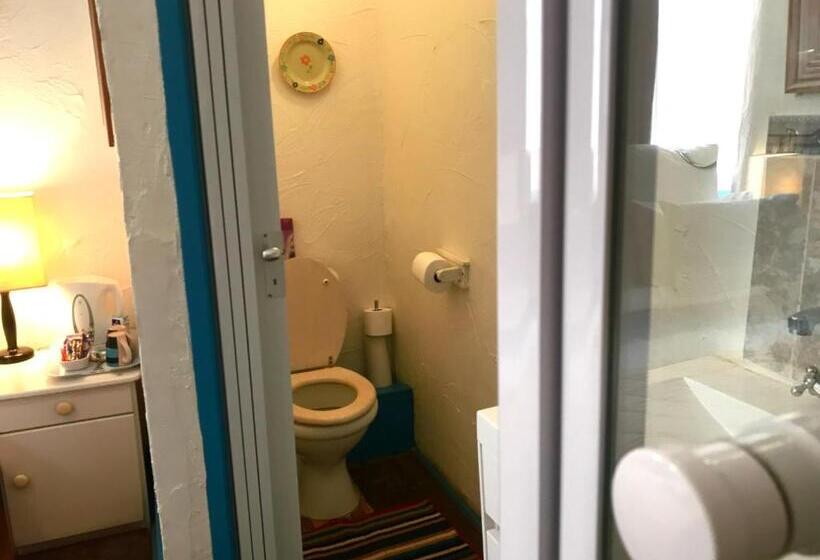 Номер Стандарт, Athenian Villa