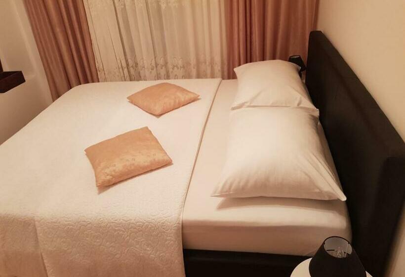 شقة غرفة واحدة, Apartments Minerva