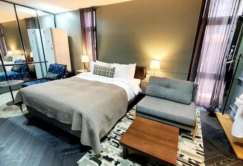 اتاق لوکس, Js Boutique