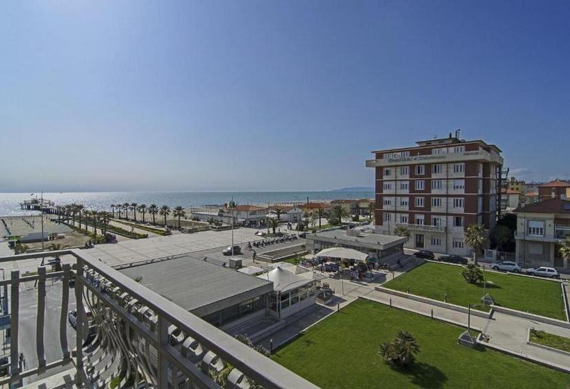 4 Bett Standardzimmer Meerblick, Nuovo Tirreno