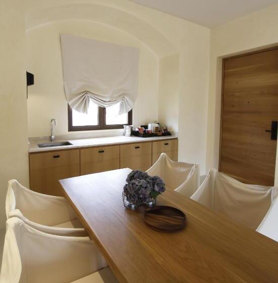 Номер Стандартный с Видом, Toscana Town Square Suites